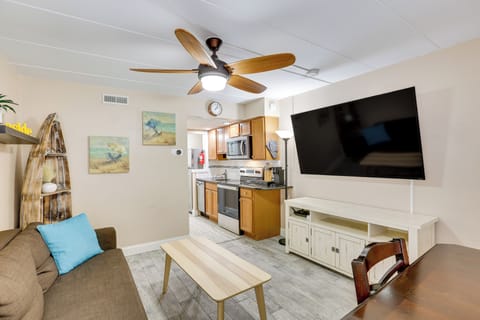 Wildwood Vacation Rental | 1BR | 2BA | 494 Sq Ft | Stairs Required