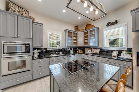 Gorgeous Farmhouse style Kitchen