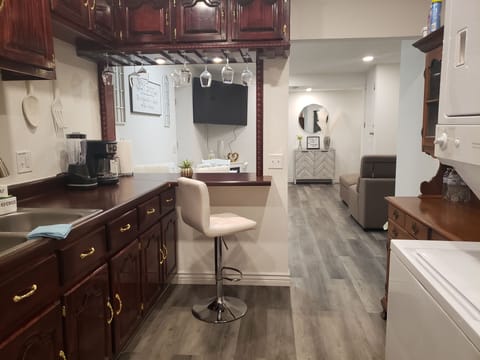 Private basement appartment 