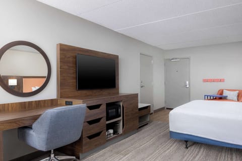 Premium bedding, desk, blackout drapes, iron/ironing board