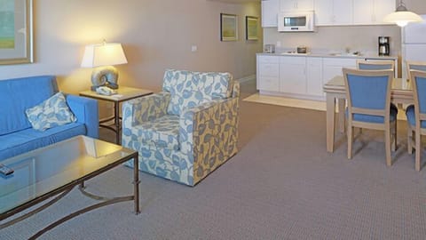 RVS_3_Room_Gallery_1_2