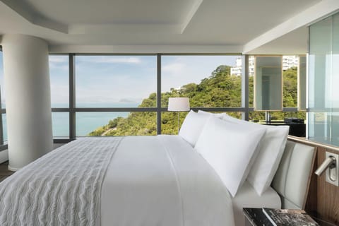 Suite, 1 King Bed, Oceanfront | Premium bedding, down comforters, memory foam beds, minibar