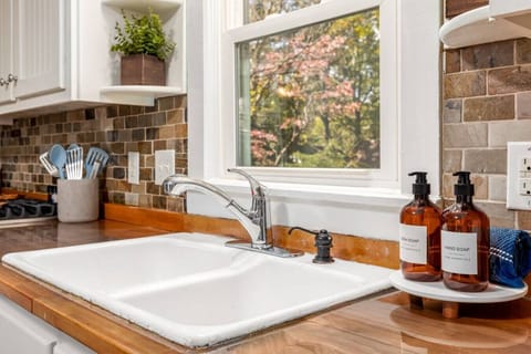 Fully equipped kitchen + great meals = unforgettable stay.