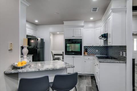 well equipped kitchen 