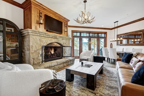 Furniture, Indoors, Living Room, Couch, Fireplace