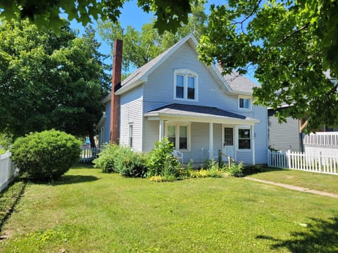 OVERVIEW:  The front yard (that is fully fenced-in) and the front of the house