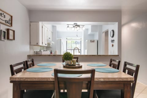 6. Dining room next to the kitchen