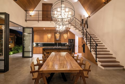 Deluxe Villa, 4 Bedrooms, Balcony, Pool View | Private kitchen | Fridge, microwave, oven, stovetop