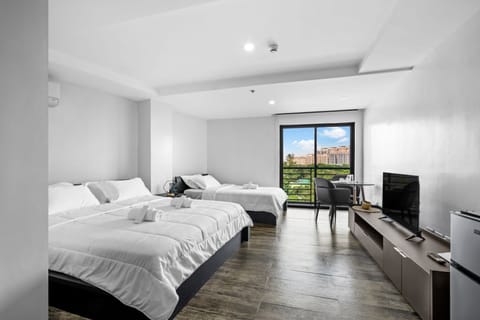 Family Studio | Free WiFi, bed sheets