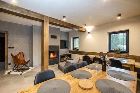 House | 6 bedrooms