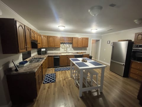 Fully Furnished Kitchen