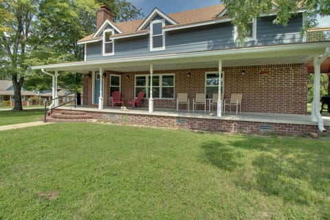 Cotter Vacation Rental | 4BR | 2.5BA | Steps Required | 2,000 Sq Ft