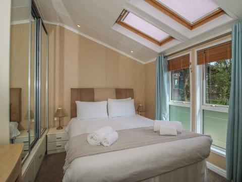 Cottage | 2 bedrooms, WiFi (free), individually decorated, individually furnished