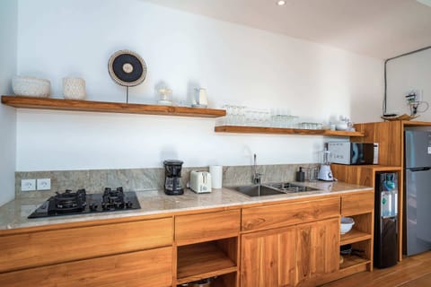 Basic Villa, Multiple Beds | Private kitchen | Fridge, microwave, stovetop, toaster