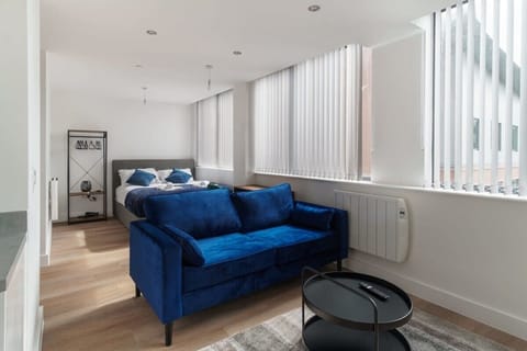 Bedroom (Studio)