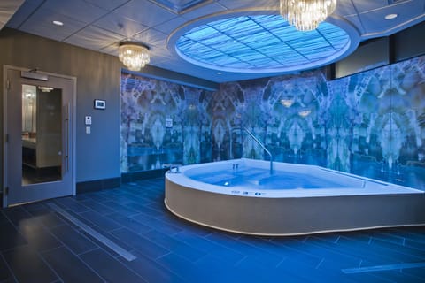 Sauna, hot tub, body treatments, hot stone massages