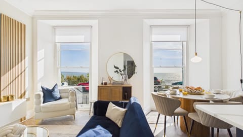 No. 4 Croft House - Luxury 2 Bed Apartment - Tenby (28668)