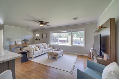 Tulsa Vacation Rental | 900 Sq Ft | 2BR | 1BA | Steps Required