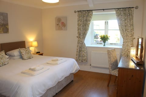 Maltpool Cottage - Master Bedroom with super comfy superking size bed