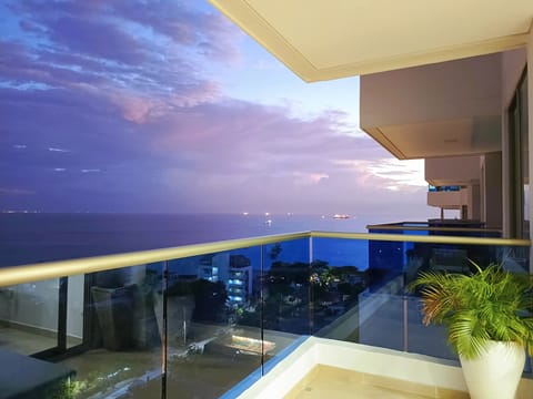 Vistar al Mar y atardecer