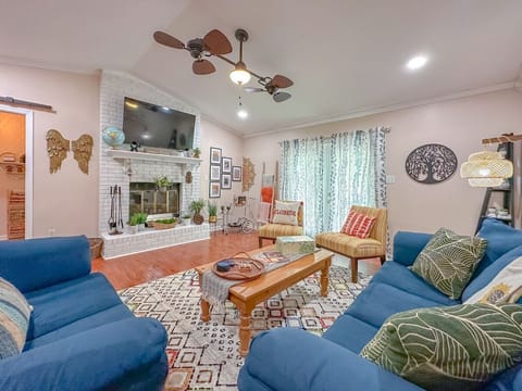 Eclectic, beautiful and calming atmosphere