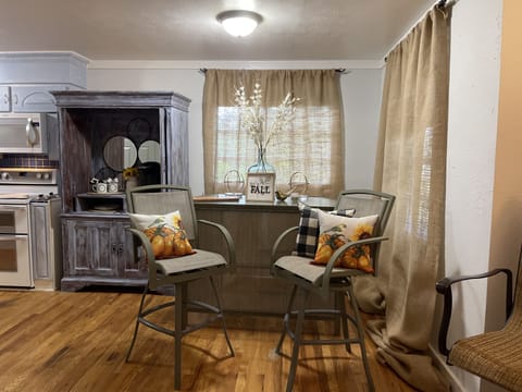 Workspace, read the morning paper or enjoy coffee for two at the coffee nook! 