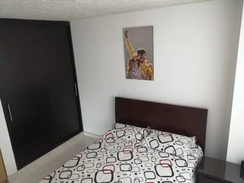 Economy Double Room | Hypo-allergenic bedding, iron/ironing board, free WiFi, bed sheets
