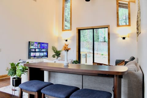 Work from home with WIFI #Lake Tahoe, Skiing, Northstar ski resort, golf