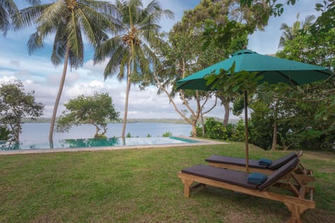 Infinity pool