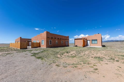 Valley Vista is the Larger Unit on the left. 
-Please note other guests may be staying in the addition pictured to the right.