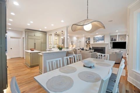 Plenty of Space and Dining Options