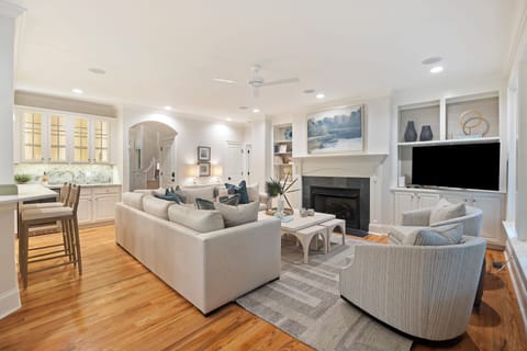 Spacious Living Room With Comfortable Furnishings