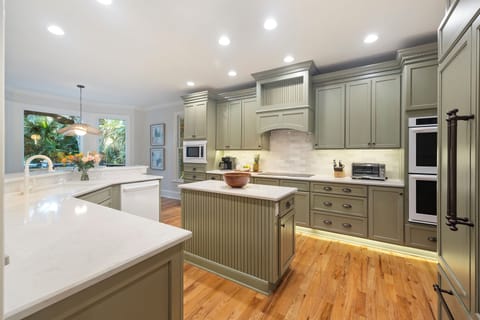 Fully Equipped Chef's Dream