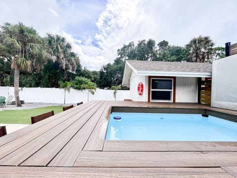 Super Cool Above Ground Pool w/ Stairs & Pool Toys! Note/ this is a small dipping pool only.   Dimensions approximately 8ft x 10ft