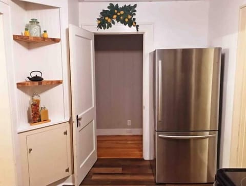 Huge fridge, everything stays super cold. Bottom is a freezer with ice tray!