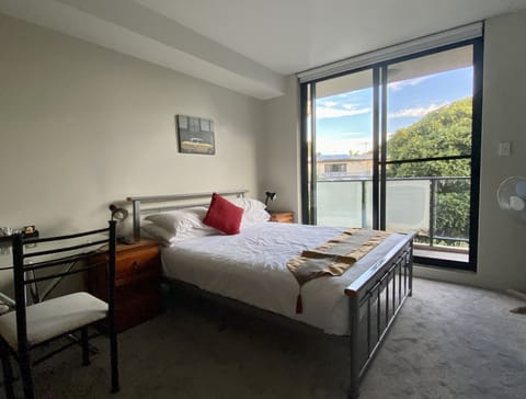 Self-Contained Studio | Bed sheets
