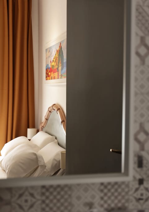 Basic Double or Twin Room | Bathroom | Shower, free toiletries, hair dryer, bidet