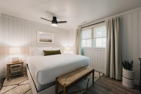 In-room safe, individually decorated, individually furnished, desk