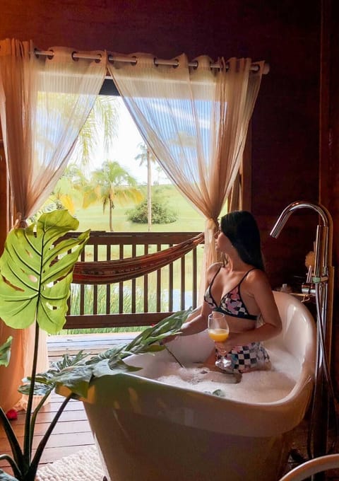 Honeymoon Cottage, 1 Double Bed, Balcony, Mountain View | Premium bedding, down comforters, iron/ironing board, free WiFi