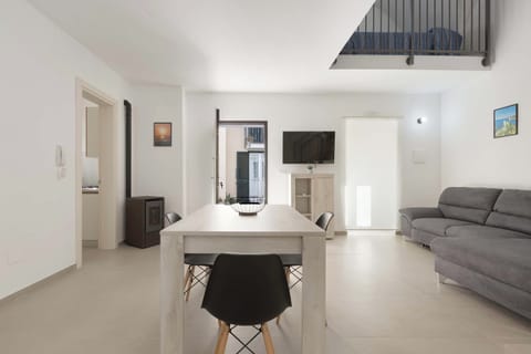 House | Dining room