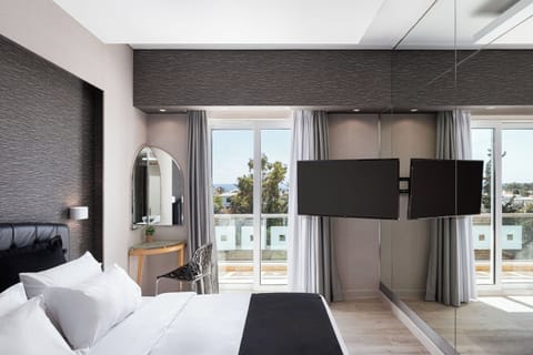 Superior Room | 1 bedroom, Egyptian cotton sheets, premium bedding, pillowtop beds