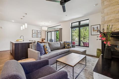 Living Area - River West 814 - Silverthorne Vacation Rental