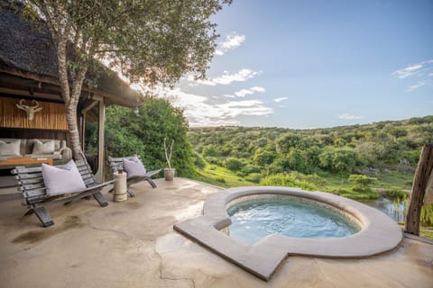 12 outdoor pools, sun loungers