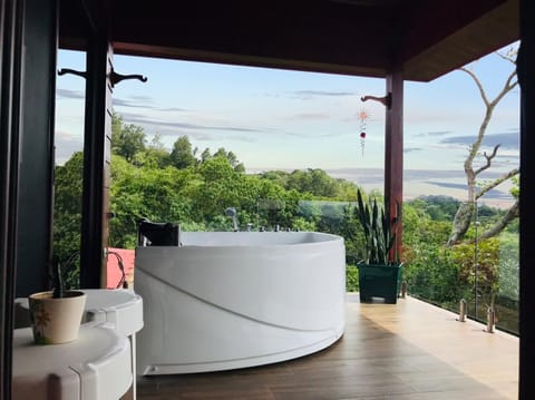 Jacuzzi - Private Balcony
