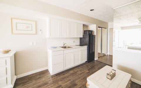 Direct Oceanfront Room,1 King Bed with Sofa bed | Private kitchenette | Full-size fridge, microwave, stovetop, coffee/tea maker