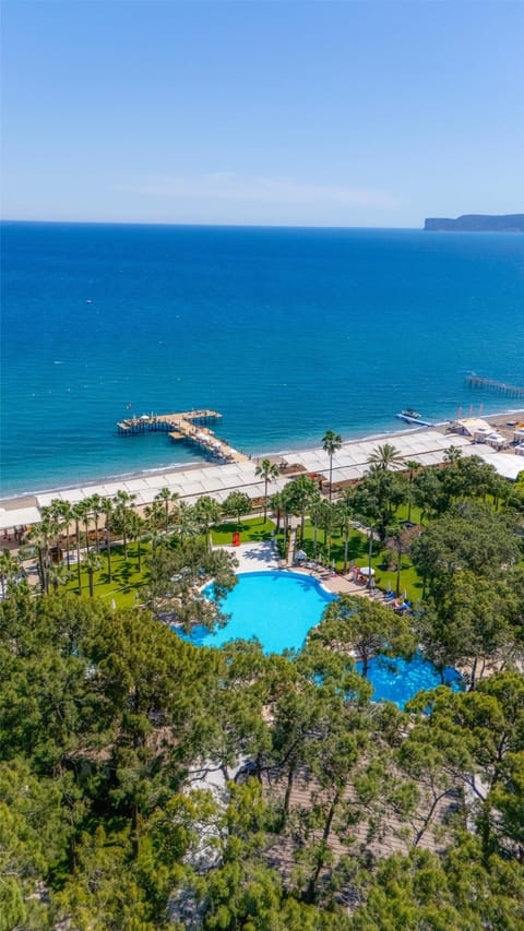 3 outdoor pools, pool umbrellas, sun loungers