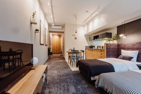 Double or Twin Room (Blue - 2 people) | Premium bedding, in-room safe, individually decorated