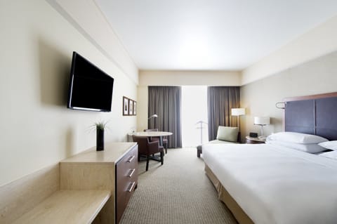 Premium bedding, down comforters, pillowtop beds, minibar