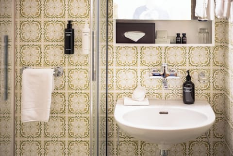 Free toiletries, hair dryer, towels, soap