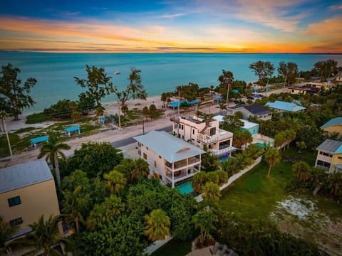Copy of DJI_20250817190502_0132_D